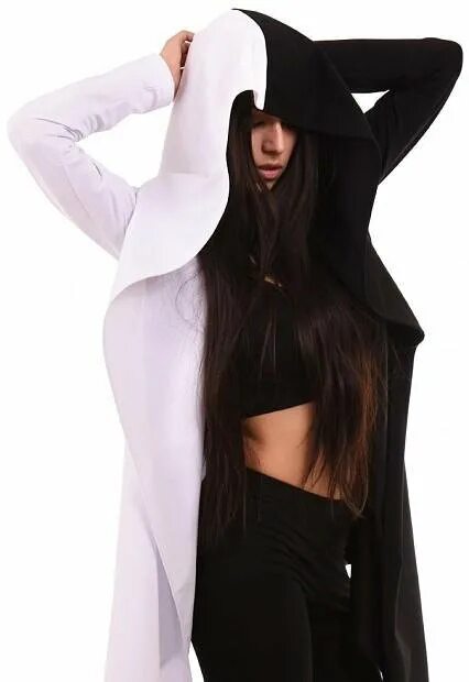 Черно белая мантия. Мужские мантии бат нортон. Мантия onyx black. Мантия natura белая. Черно белая мантия.