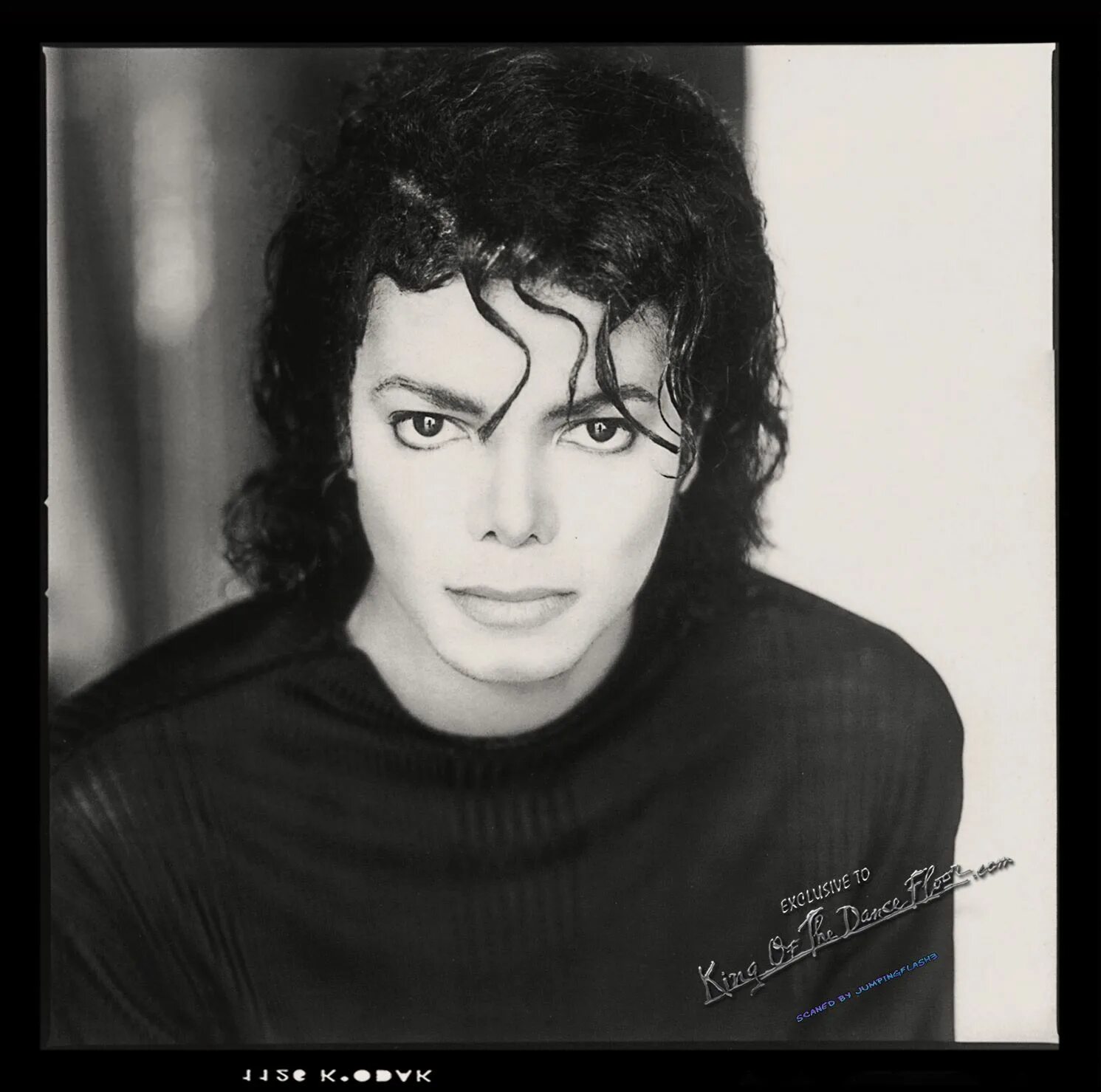 Michael jackson man in the mirror 1988. Michael jackson moonwalker 1988. Michael jackson 1992. Michael jackson man in the mirror 1989. Michael jackson man in the mirror 1989.