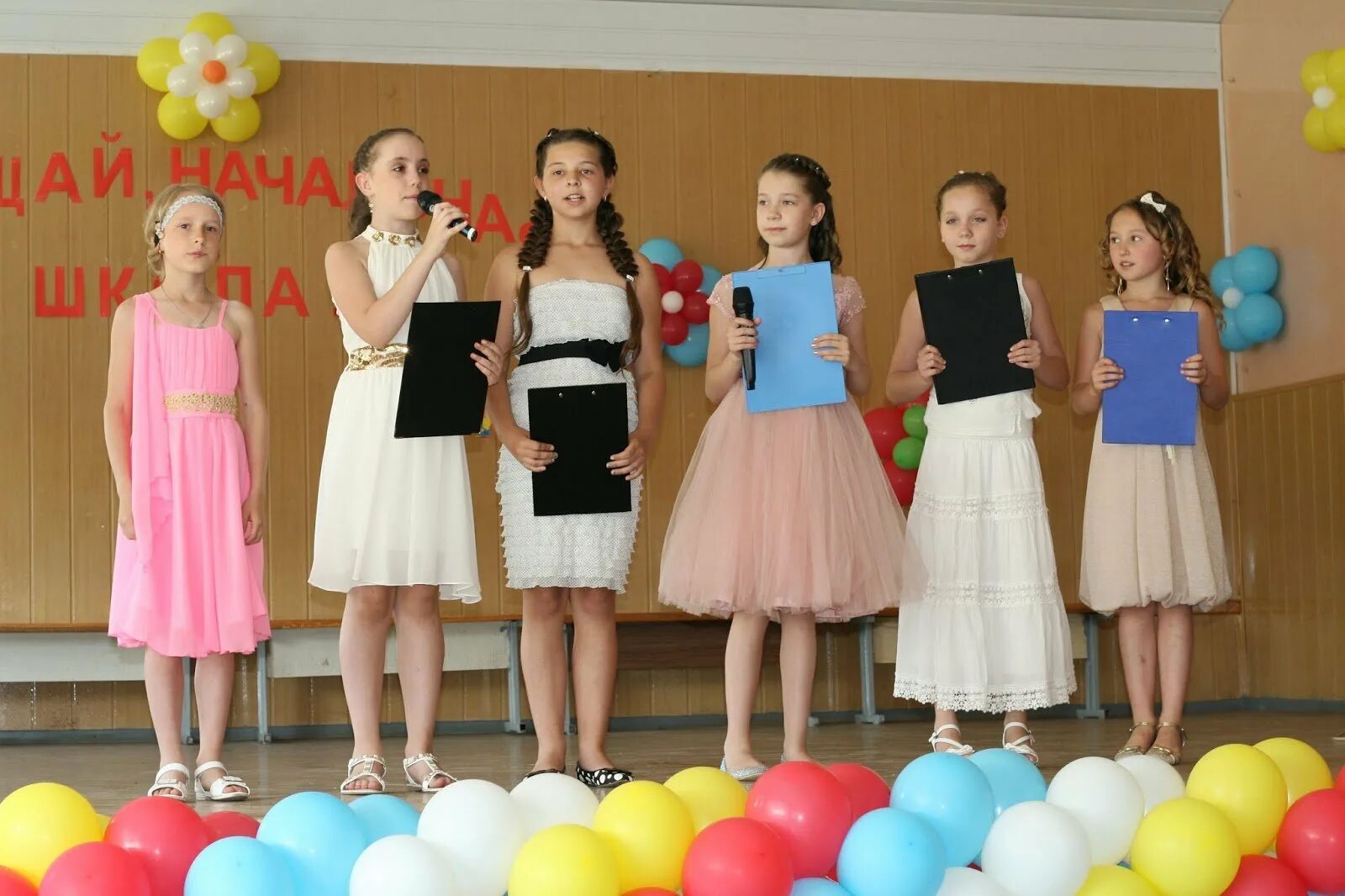 стиль выпускного в 4 классе. стиль выпускного в 4 классе. девичник в юбках пачках. выпускной 4 класс. выпускной в детском саду в стиле.