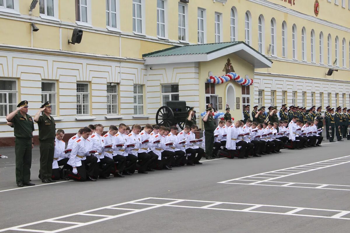 Казанское Суворовское военное училище. Г Казань Суворовское училище. Казанское Суворовское училище 2003. Казанское Суворовское училище выпуск 2003. Сайт казанский суворовское училище