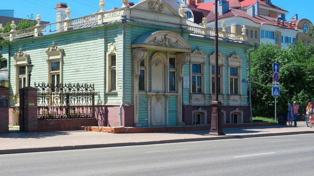 Дом колокольниковых. Усадьба Колокольниковых, Тюмень, улица Республики, 20. Дом усадьба Колокольниковых Тюмень. Музей Колокольниковых Тюмень. Дом Купцов Колокольниковых Тюмень.