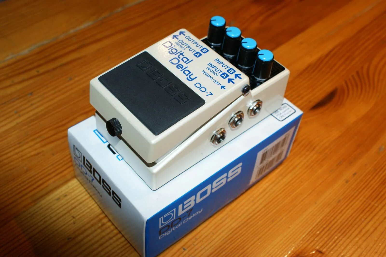 Boss dd 200. Boss delay. Boss педаль boss dd-3. Boss delay. Boss delay.