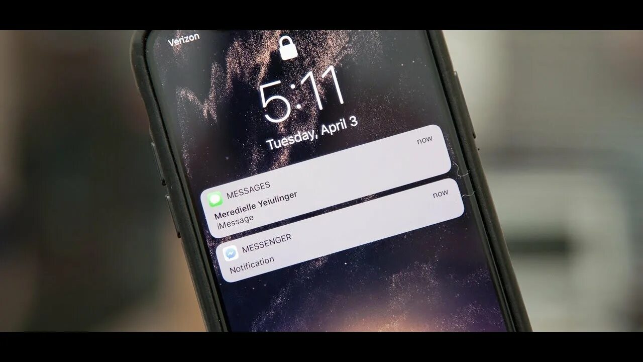 Notify message. Ios 13 notification. notification on iphone. экран блокировки айфон 14. iphone message notification.
