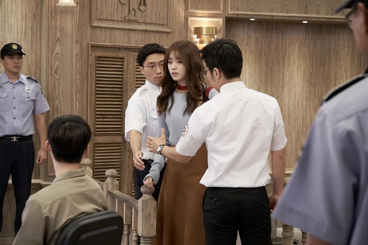 драма 12 серий. цветок зла дорама 2020 кадры. свидание вслепую дорама 2022. цветок зла дорама стиллы. драма 12 серий.