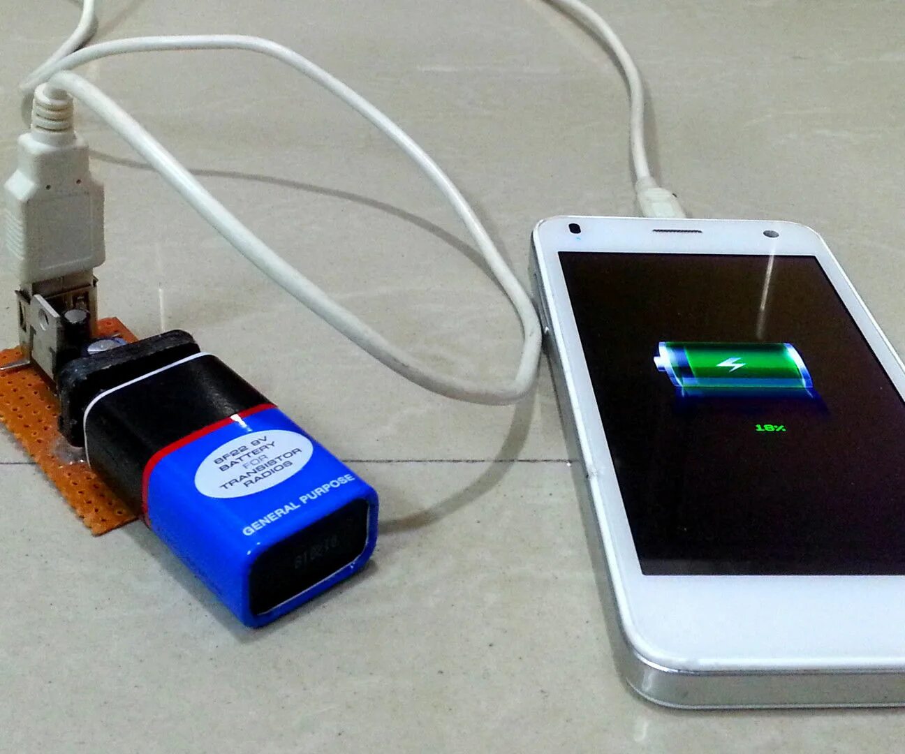 USB зарядка GSM зарядка. Самодельная зарядка для телефона. Самодельный зарядник телефон. Устройство телефона. Старые зарядки для телефонов