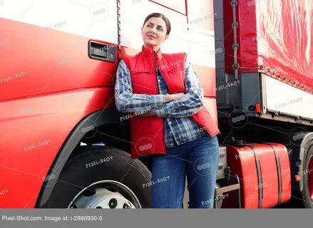 Женщина ищет водителя без опыта