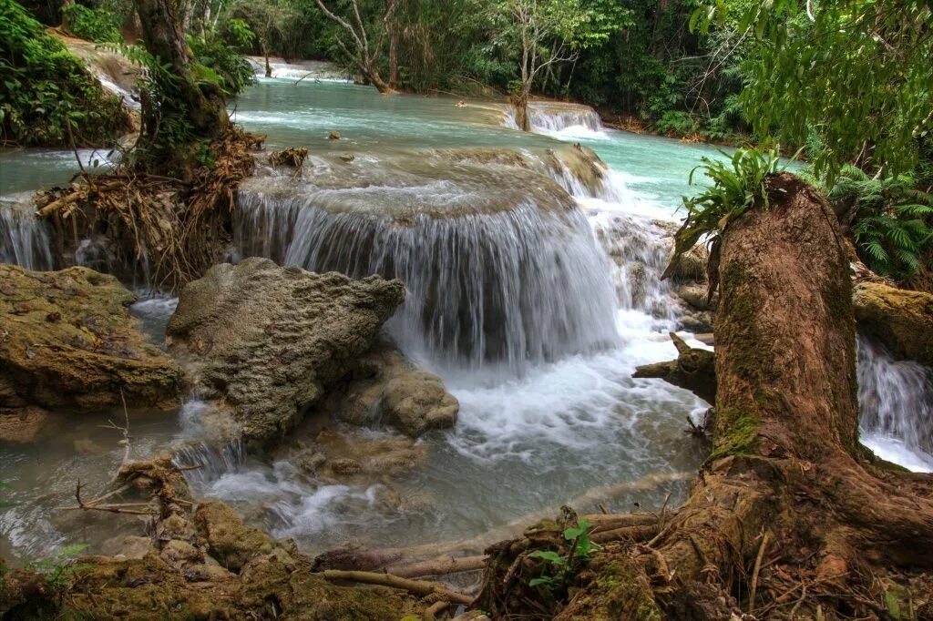 Водопад Куанг си. Водопад Луанг Прабанг. Куанг си Лаос. Водопад тат Куанг си Лаос. Анаконда куанг манг чжи зай на русском