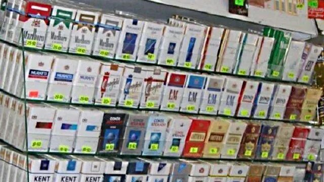 Сигареты в пятерочке ассортимент. Ценники на сигареты в магазинах. сигареты 2014 года. сигареты 2002 года. сигареты 2006 года.