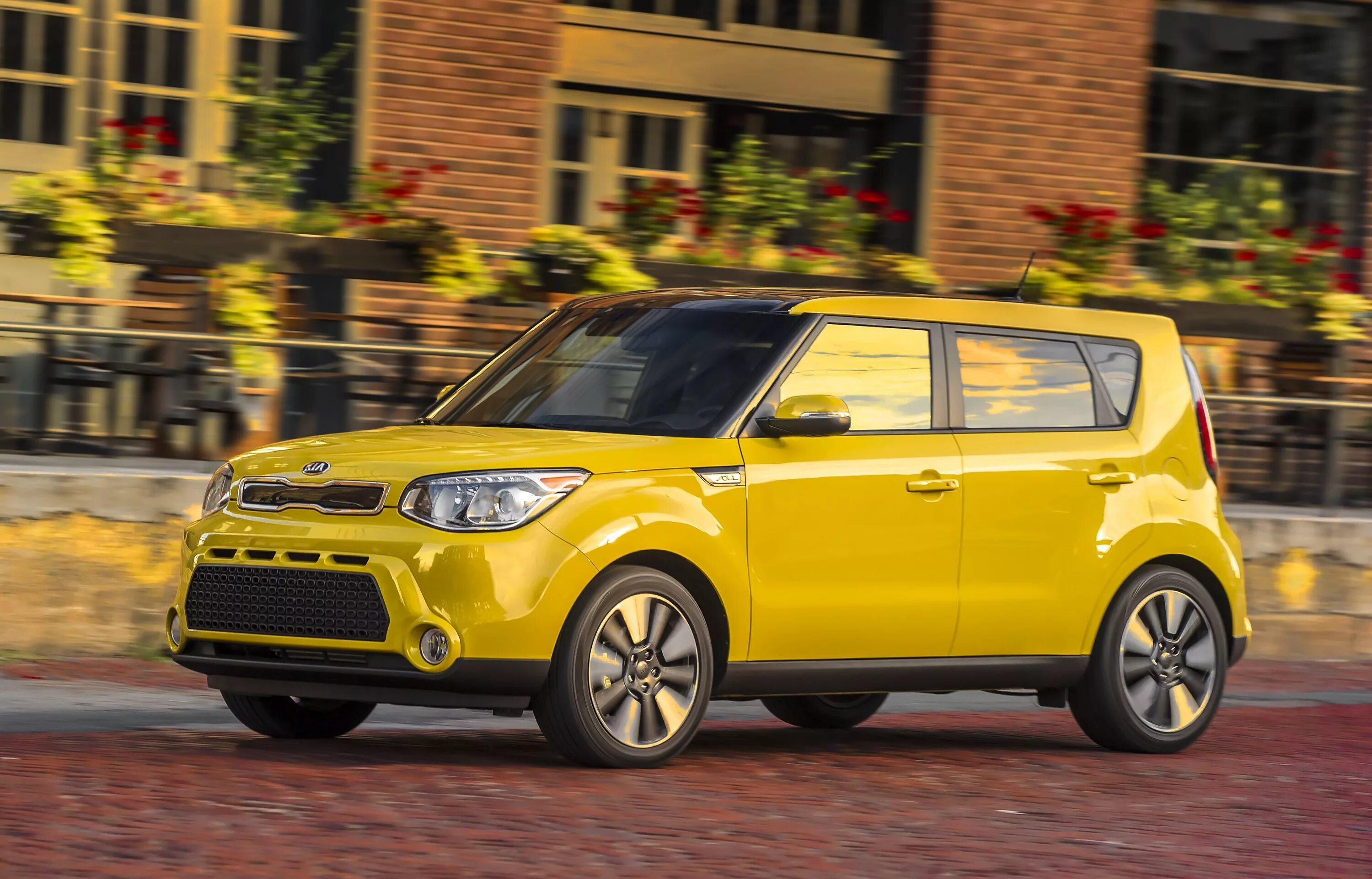 Киа соул круиз. Kia Soul 2015. Кия соул 2015. Kia Soul 2014. Киа соул кроссовер.