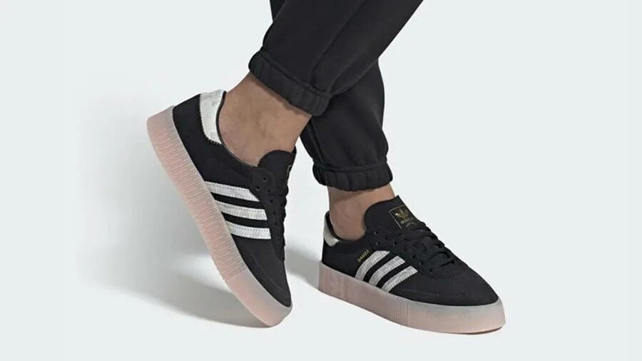 Адидас самба розовые. Adidas Sambarose Black. Adidas Sambarose w женские. Кеды adidas Samba Rose. Adidas Samba Rose мужские.