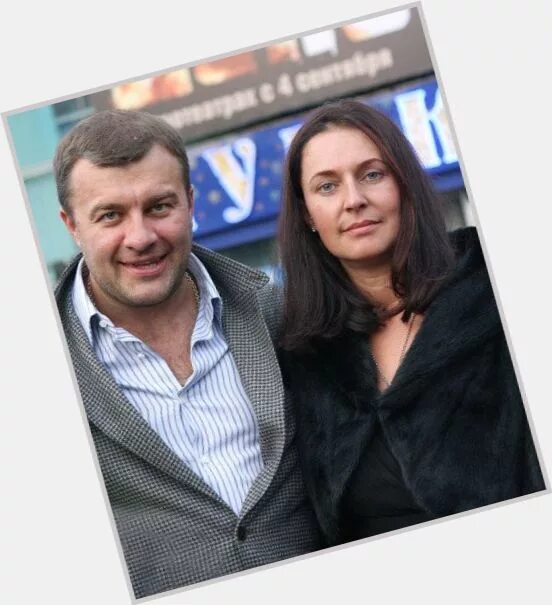 Жена михаила пореченкова. Женя михаила пореченкова. Пореченков с женой 2021. Пореченков семья. Жена михаила пореченкова.