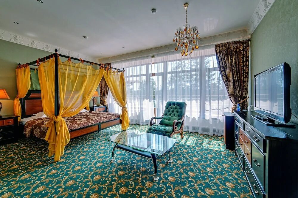 Яхонты таруса президентский люкс. Яхонты ногинск люкс изумруд. Яхонты ногинск джакузи. Яхонты ногинск номера. Яхонты ногинск номера.