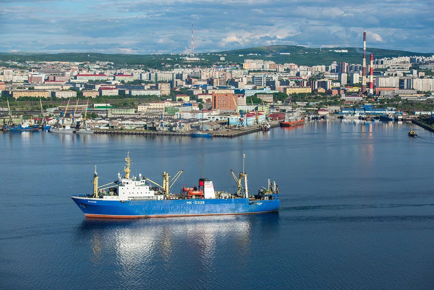 На каком море расположен порт мурманск. Рыбный порт мурманск. морской рыбный порт мурманск. мурманский морской торговый порт. морские порты мурманска.