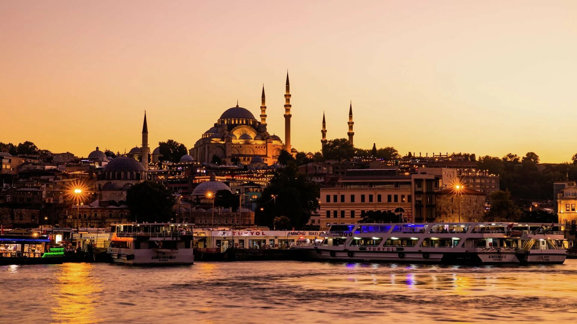 Стамбул часовой. Турция Истамбул. Стамбул Босфор. Туреччина Стамбул. Турция Истанбул Анкара.