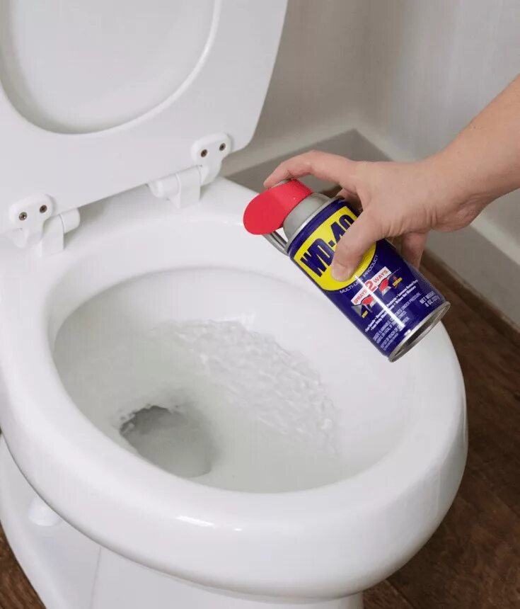 Можно ли мыть унитаз. Wd 40 чистка унитаза. wd40 для чистки унитаза от ржавчины. средство от налёта в унитазе.