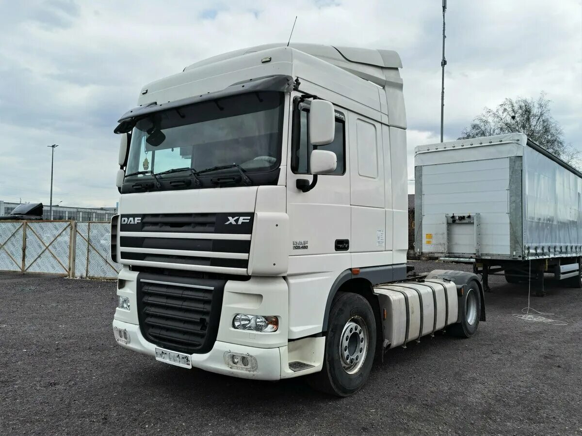 DAF XF 105.460. DAF ft XF 105.460. DAF XF 105 С полуприцепом. Даф ft XF 15.460. Тягачи даф б у россия