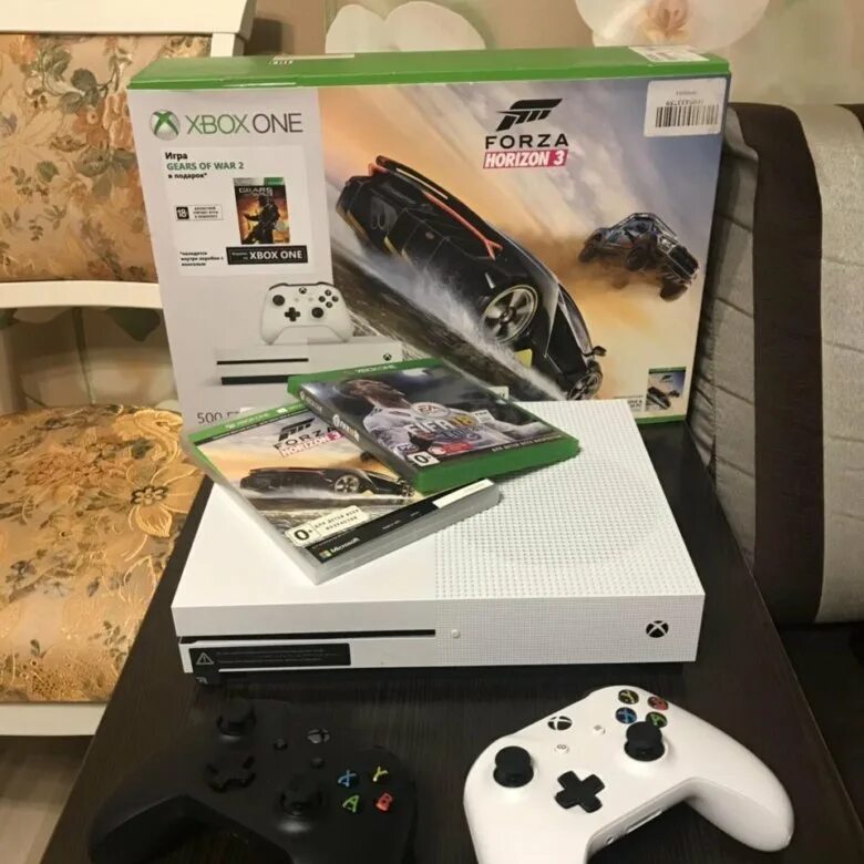 Купить икс бокс пасс. Xbox one s коробка. Хбокс Ван ЕС. X Box one или Xbox one s. Ихбокс 5.