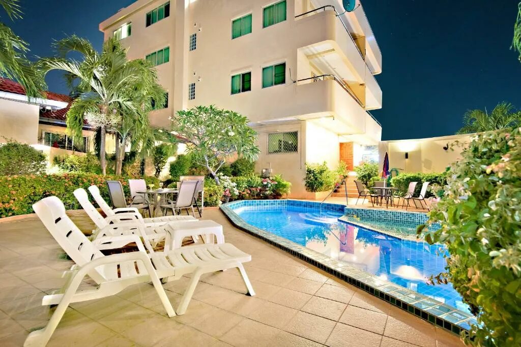 Свит вилла. Свит вилла. Nanthana villa паттайя. Forest cove apartments. Белая вилла.