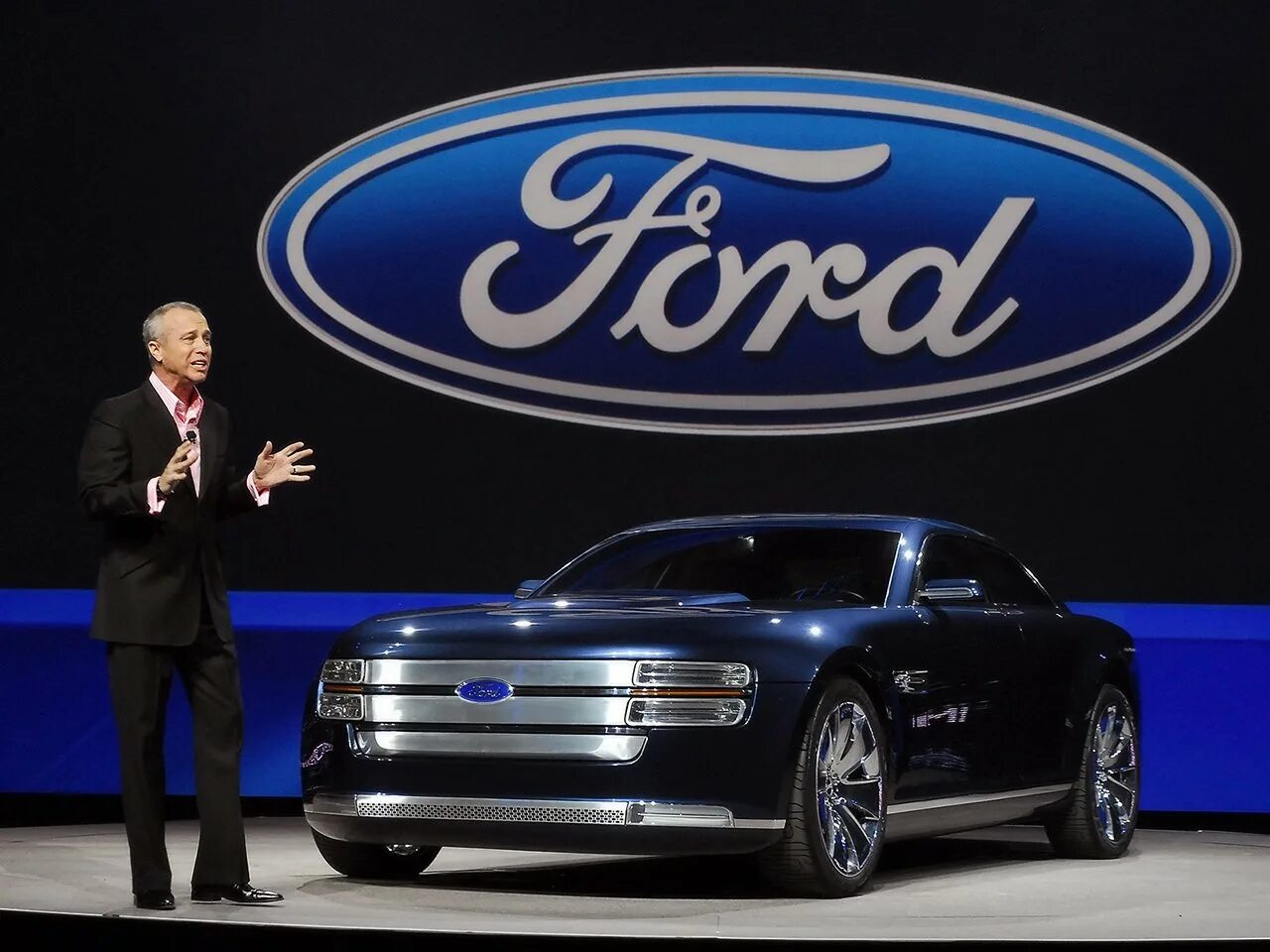 Первая компания автомобилей. Ford Motor автомобили Ford 2007. Ford Motor Company 2008. Первый автомобиль Ford Motor.