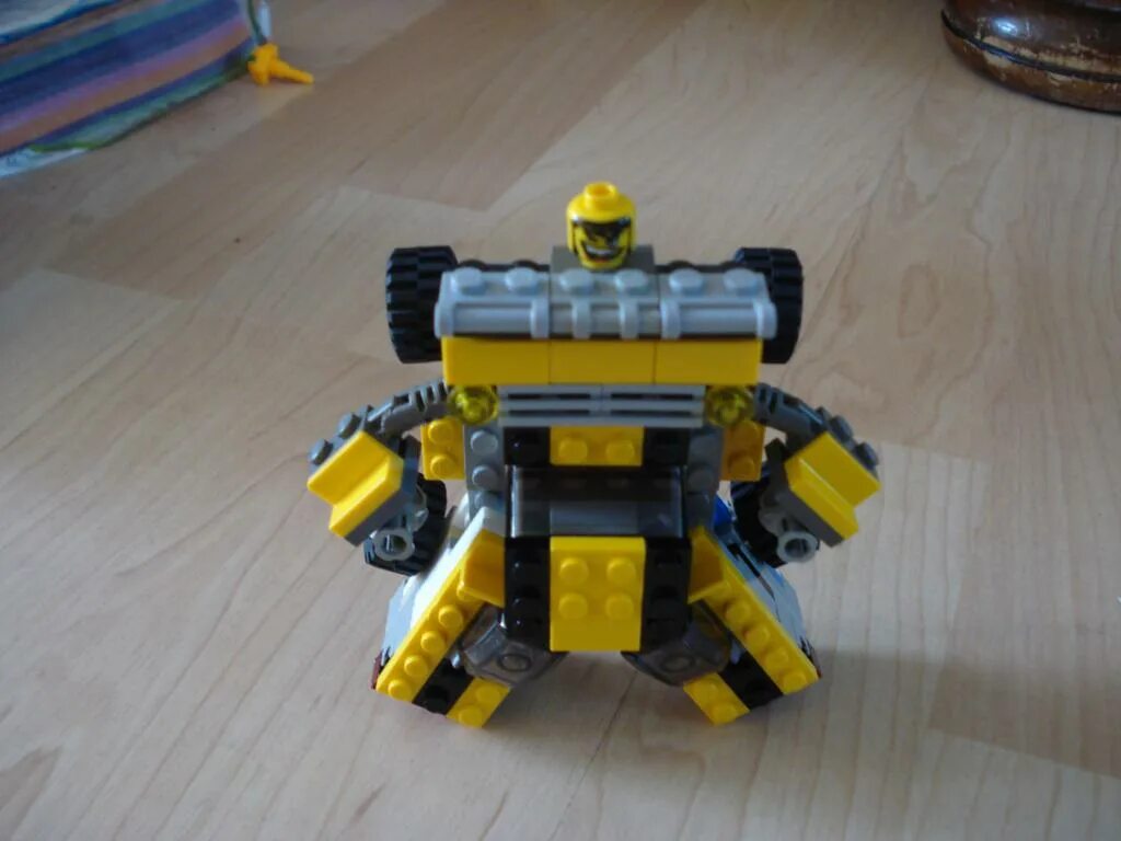 Bumblebee - DoubleBrick.ru - форум о LEGO ®