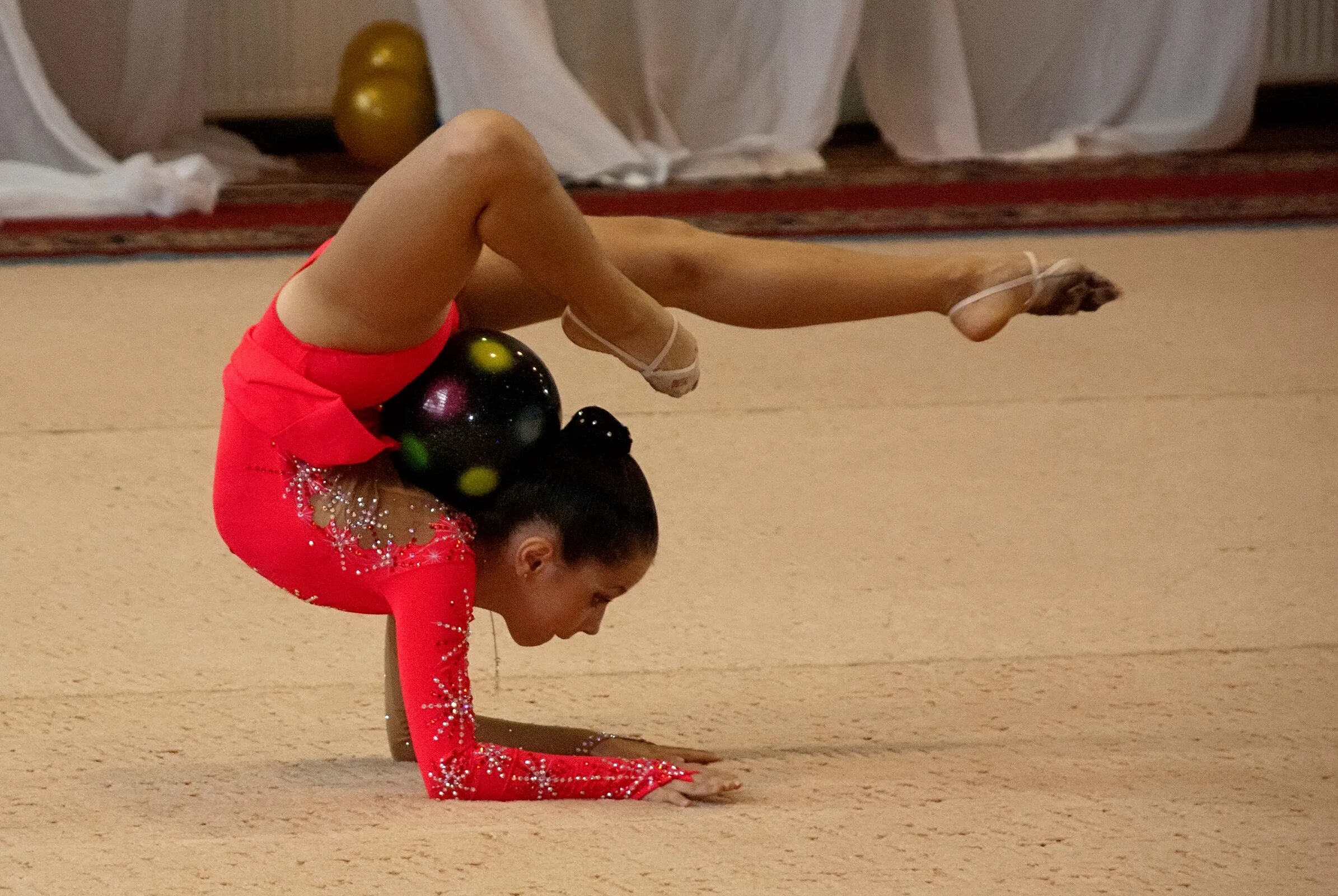 спортивная гимнастика женщины. пышные спортивные гимнастки. гимнастка гавриленко. ангелина мельникова. владислава уразова токио 2020.