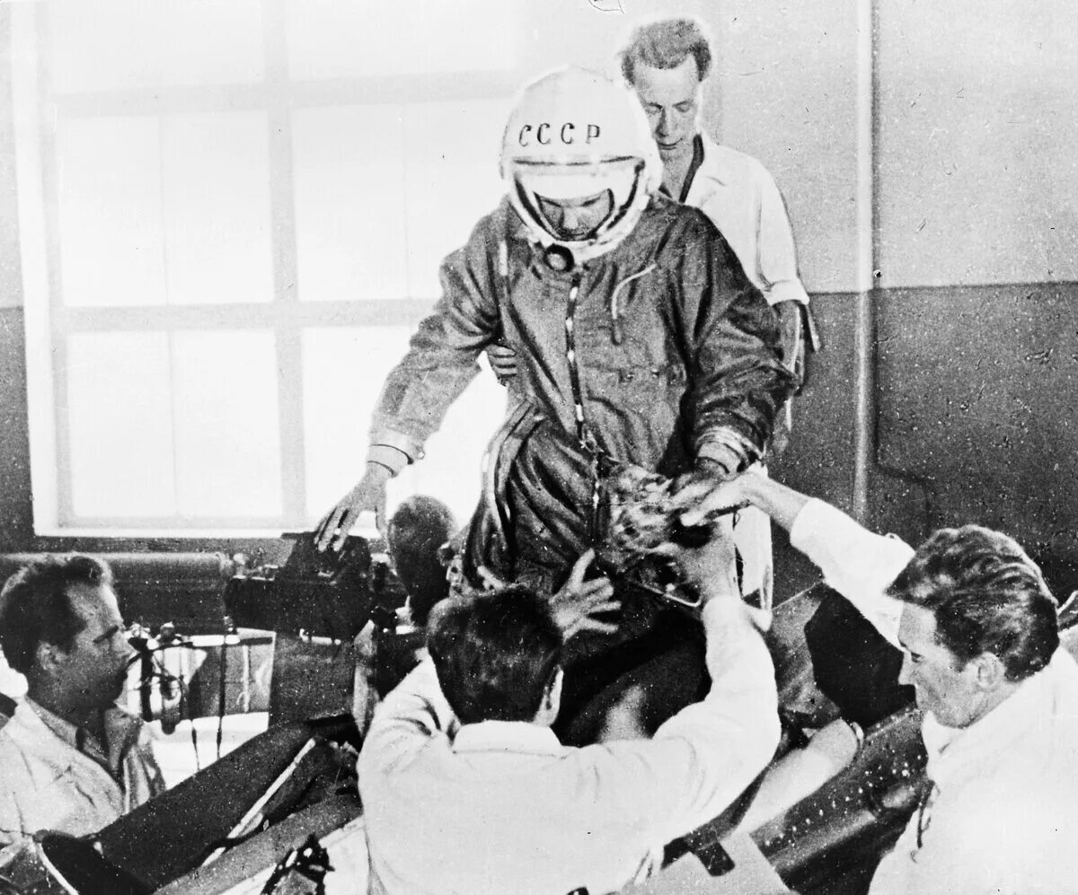 Полет первого в мире космонавта юрия. Гагарин 1959.