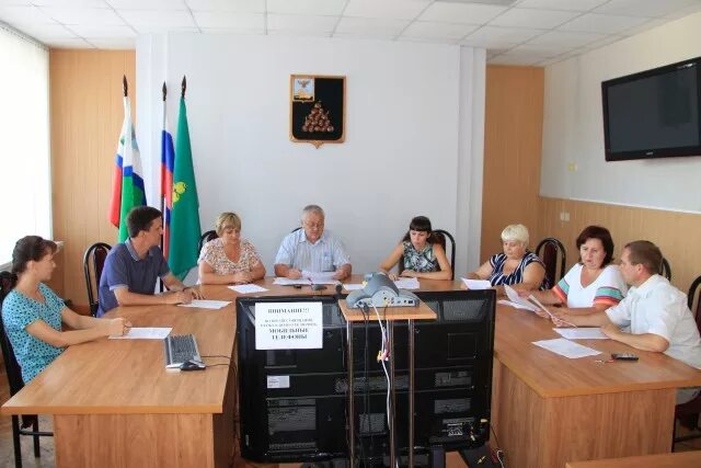 Управление образования валуйки. Администрация города Валуйки. Валуйский городской округ. Валуйский городской округ Белгородской. Глава города Валуйки.