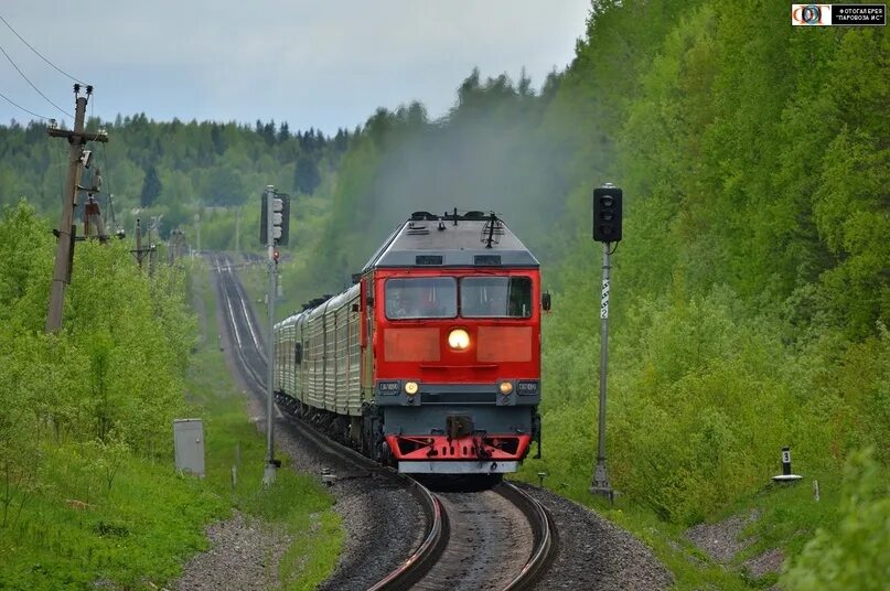 Тэп70 Котлас. Поезд тэп70 в Котласе. Поезд Котлас Архангельск. Котлас Архангельск.