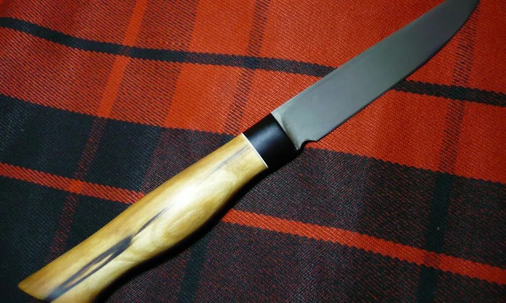Кустарный нож. Походный нож из напильника. Кто делает ножи. Охотничий нож из напильника. Самодельные ножи.