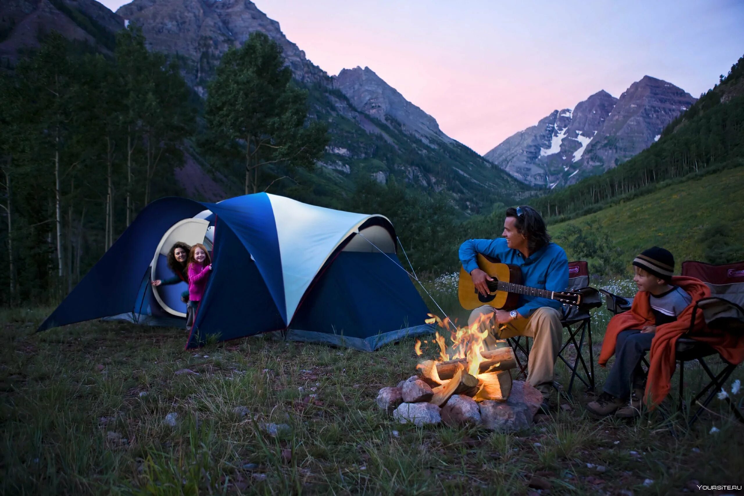 Организация отдыха на природе. Палатка coleman montana 8 elite. палатка на природе. поход с палатками. туристский поход.