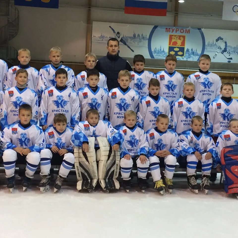 Кристалл 2009. Кристалл муром 2008 хоккей. хк кристалл муром. кристалл (хоккейный клуб, бердск). хк кристалл бердск 2009.
