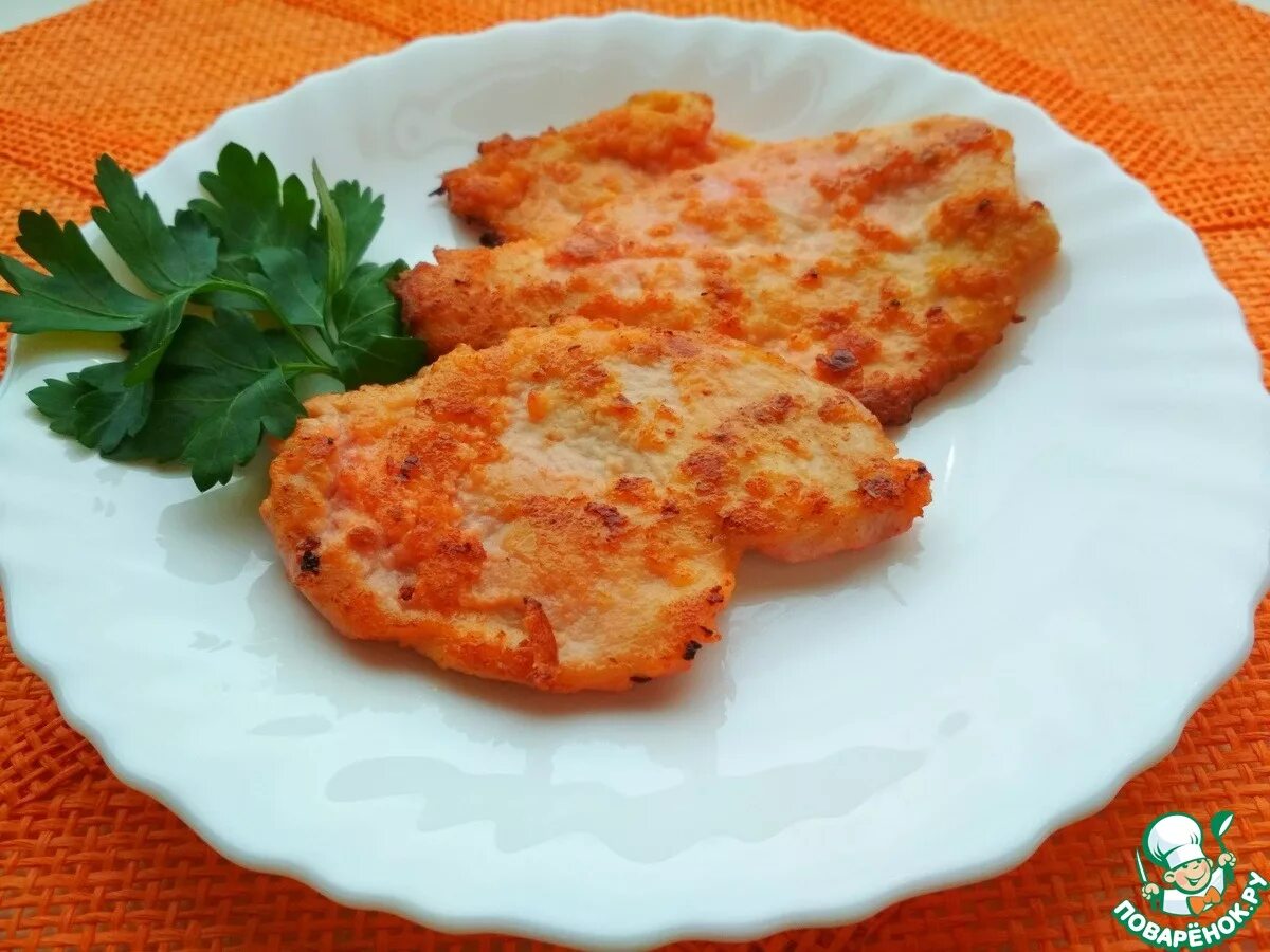 Отбивная из куриного филе фото. Филе в сырной корочке. Отбивная из куриного филе фото. Куриные о бивные в кляре. Куриное филе отбивные на сковороде.