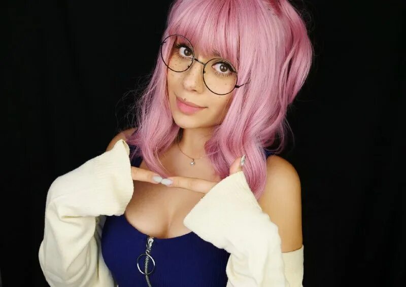 Sleepy cupcake asmr patreon слив. Асмр хани гёрл. Ксения кочегарова asmr. Honeygirl асмр. Ксения кочегарова asmr honeygirl.