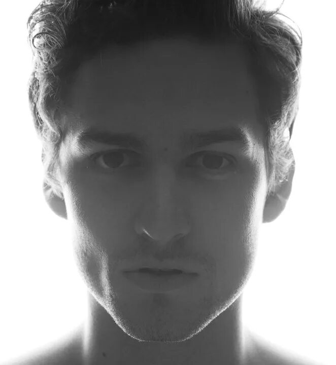 Бен гюренс наследие. Ben aldridge (actor). Бен олдридж. Бен элдридж царство. Бен элдридж.