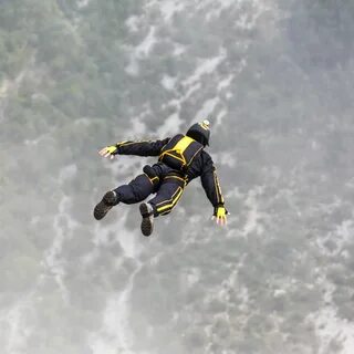 Sky jumping