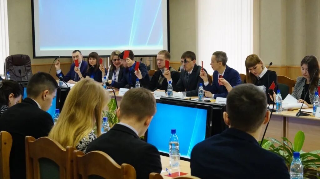 Учителя 19 школы чита. Сетевой гог. Мбоу сош номер 1 в городе чита. Рддм забайкальский край. Директор школы 27 чита.