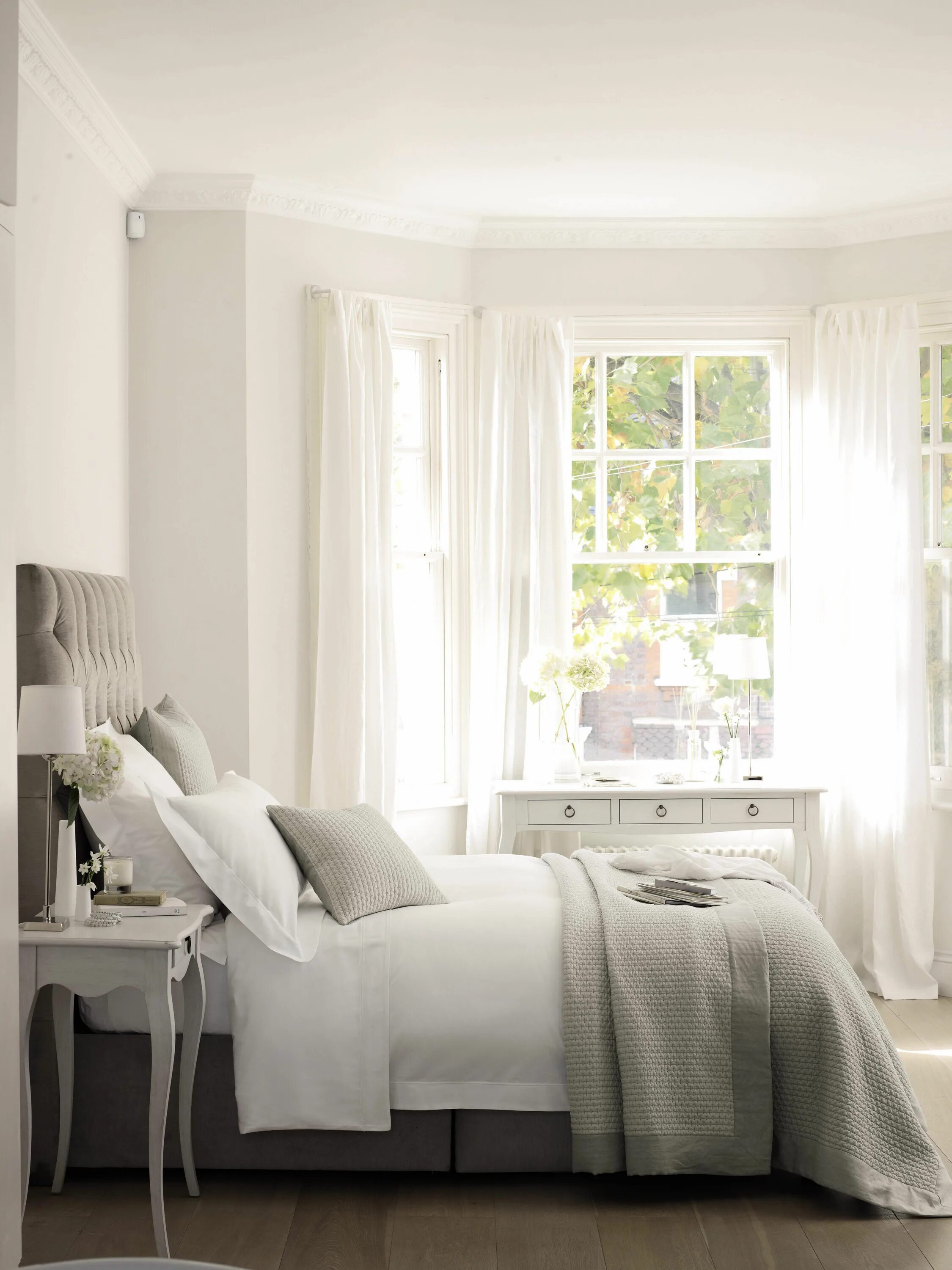 Белая спальня шторы фото Estores y cortinas en la decoración escandinava Tende per la camera da letto, Id
