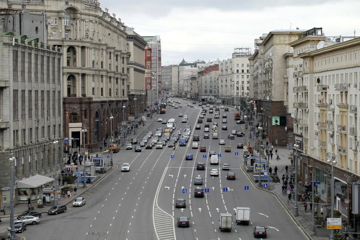 Тверская улица 2012. Famous streets of moscow. Тверская улица 2010 год. Famous streets of moscow. Famous streets of moscow.
