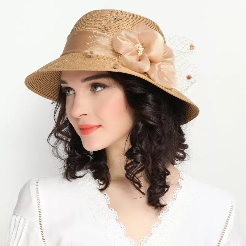 Летние головные уборы для женщин после 50. Летние шляпки для женщин. Шляпа женская. Летняя шляпа. Шляпа соломенная женская.