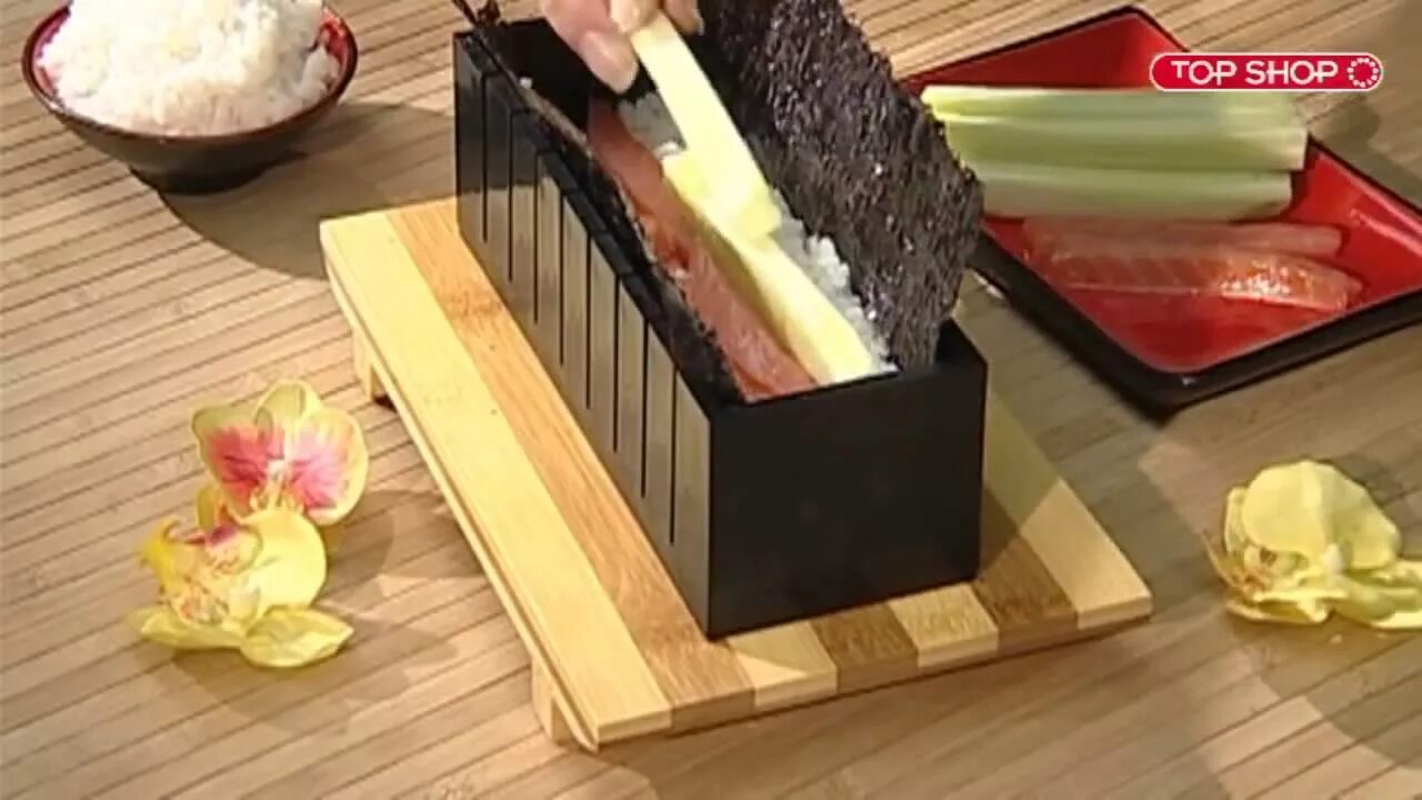 Готовим роллы видео
