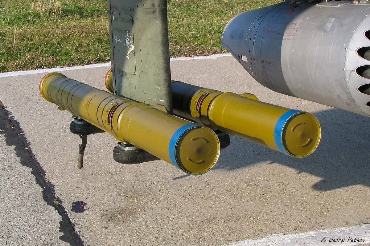 Ракета атака 9м120. 9м114 ракета. Птур 9м120. 9м114. 9м114 кокон ракета.