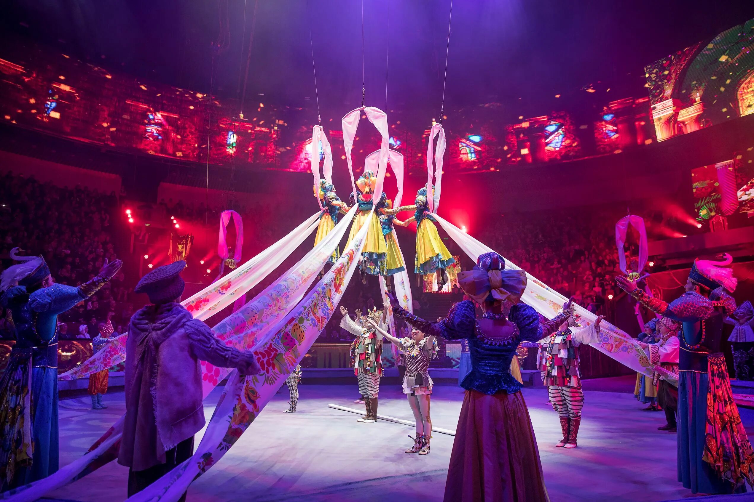 Сибур арена цирк запашных. Цирк сибур арена. Цирк сибур арена. Сибур арена сцена цирк. Цирк сибур арена.