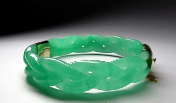 Art Deco Natural Jade Platinum Diamond Ring Gemstone rings vintage, Gemstones, A