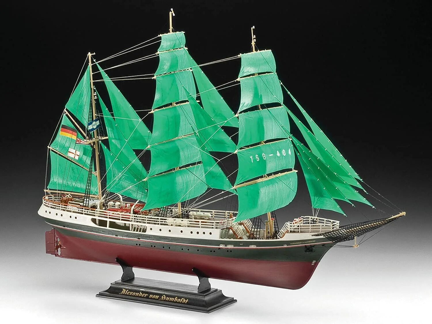 Парусник Alexander von Humboldt. Парусник Alexander von Humboldt модель. Revell 05684. Васа, Ревелл, 1/150.