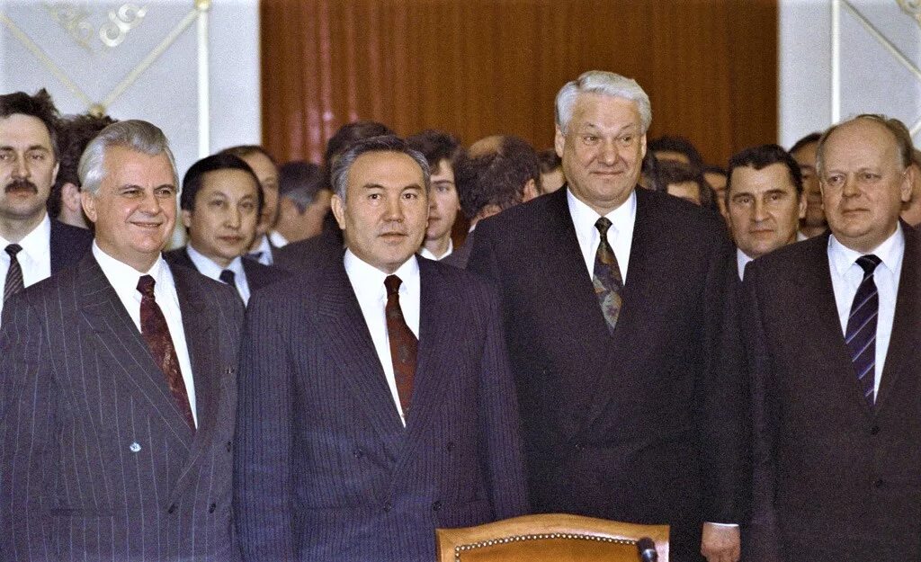 Соглашение 1993. Ельцин Назарбаев Кравчук Шушкевич. Назарбаев 1991. 21 Декабря 1991 год подписание в Алма-Ате. Горбачев Ельцин Назарбаев 1991.