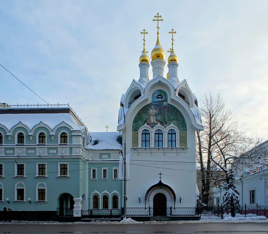 Храм игоря черниговского в переделкино. Храмы патриаршего подворья в москве. Патриаршее подворье дивеевского монастыря. Подворье дивеевского монастыря проспект мира. Крутицкое патриаршее подворье.