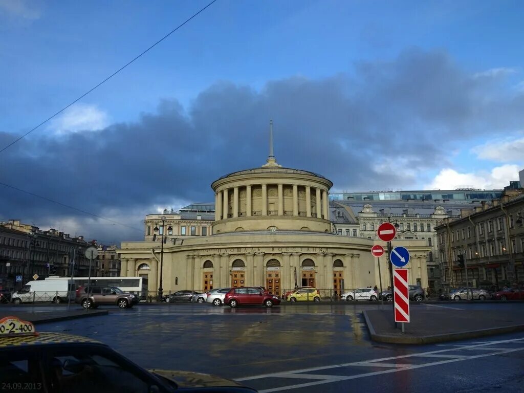 Какая площадь восстания. Площадь восстания москва переименована. площадь восстания спб красные ворота. площадь восстания казань. площадь восстания фасад.