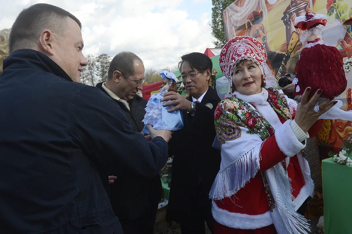 Подслушано в никифоровке барахолка. Никифоровка Тамбовская область. Подслушано в Никифоровке. Традиционная русская ярмарка. Подслушано в Никифоровке Тамбовская область.