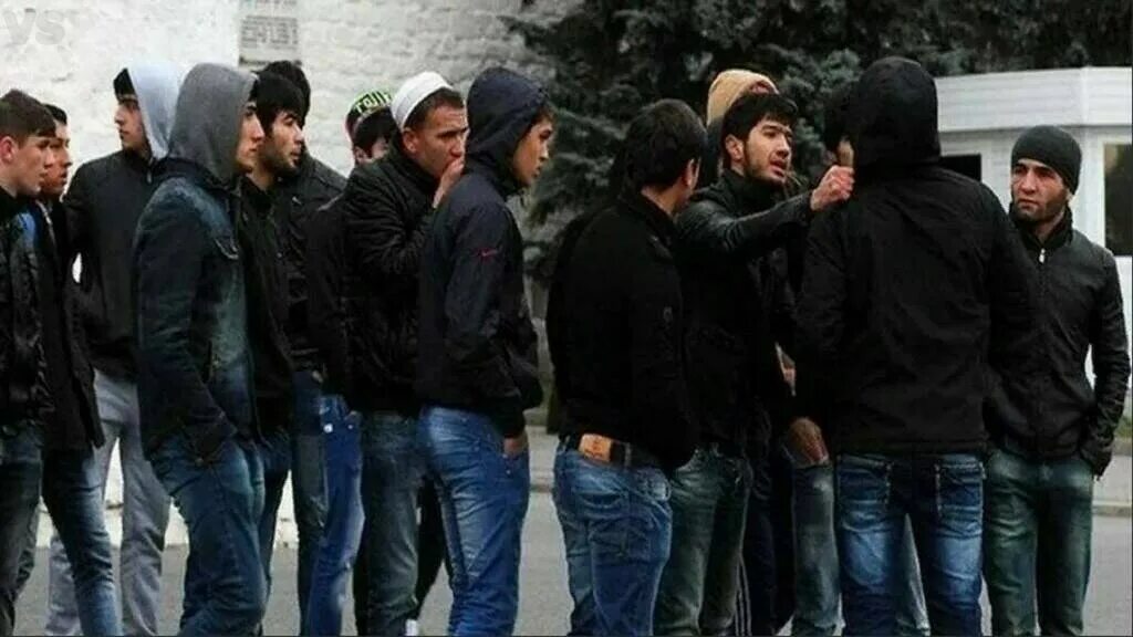 Граждане диаспоры. Митинги в поддержку украины. Граждане диаспоры. Диаспора азербайджана в россии. Митинг в поддержку донбасса.