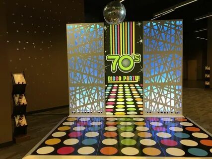 Сцена 90 х